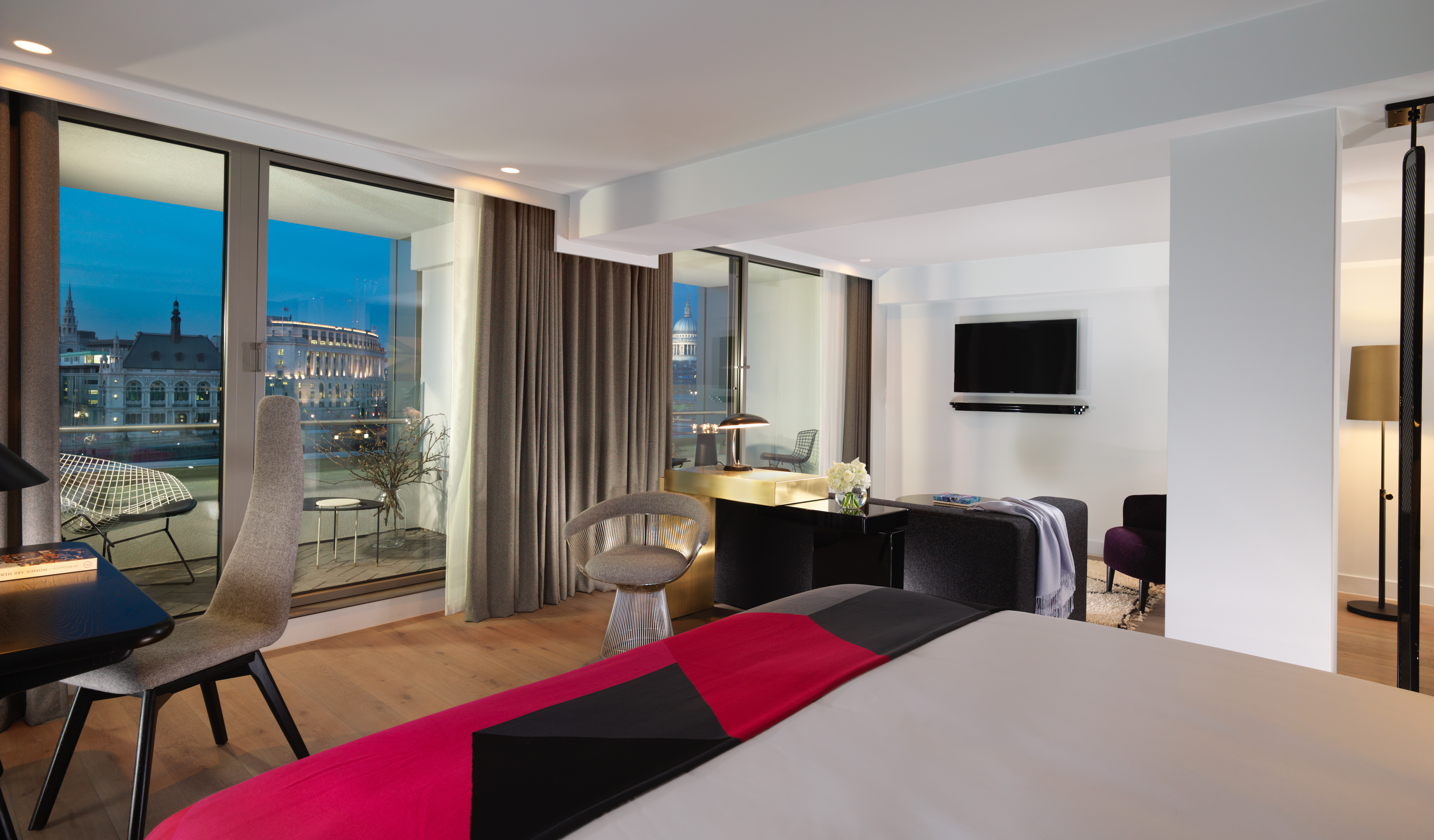 Mondrian London Riverview Balcony Suite.jpg