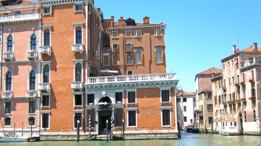 Palazzo Barbarigo façade-Photo Véronique Dubois.jpg